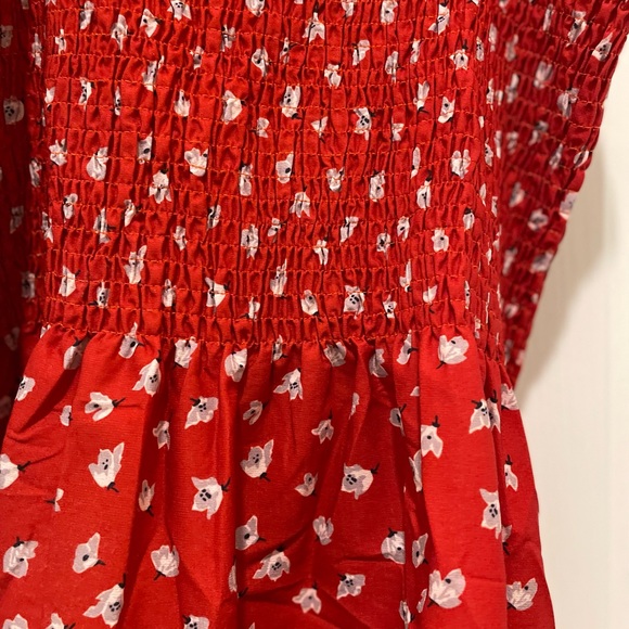 SLEEVELESS RUFFLE TOP FLORAL - Picture 2 of 2